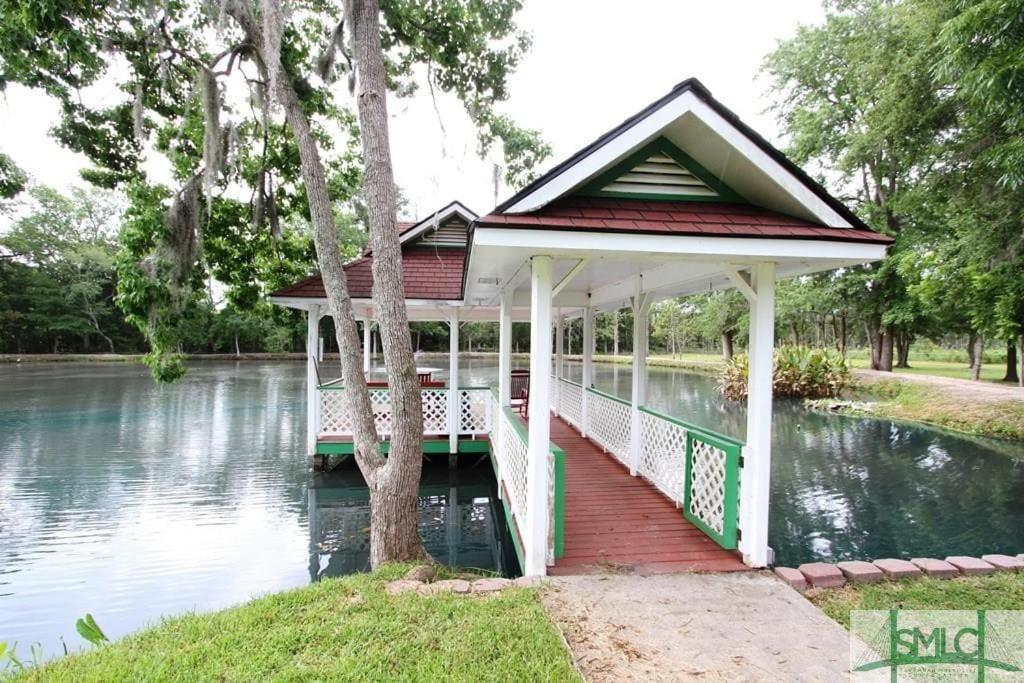 A Retro Rejuvenation Villa Midway ภายนอก รูปภาพ